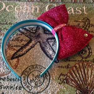 Large Headband With Bow